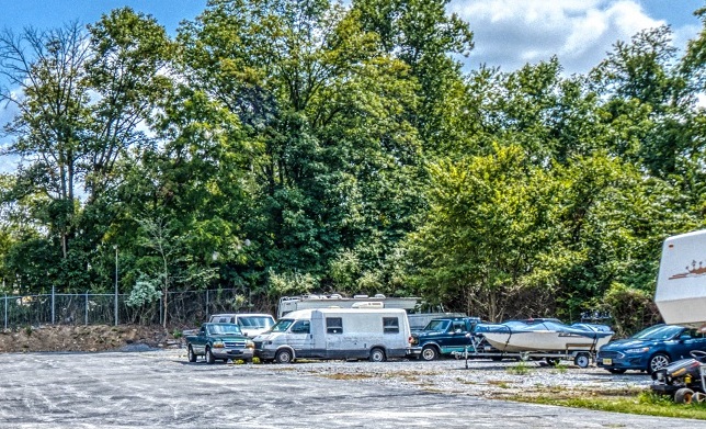 vehicle parking at Economy Self Storage